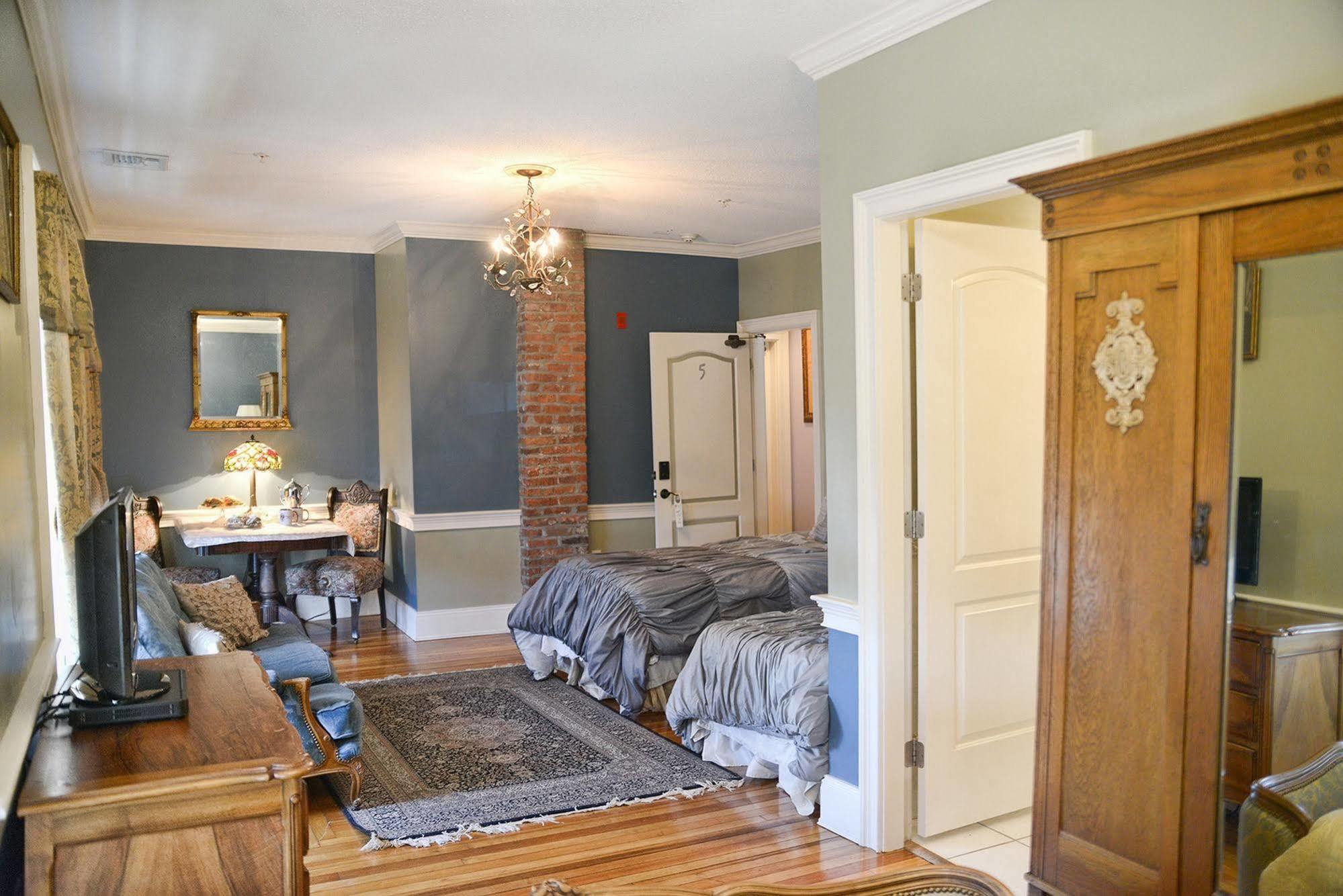 Naomi'S Inn Bed & Breakfast Springfield Dış mekan fotoğraf